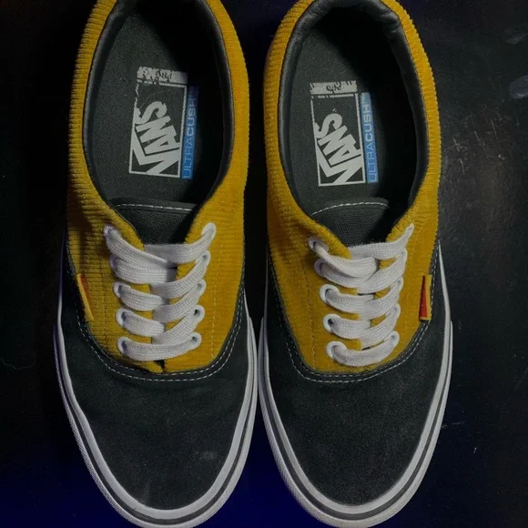 Vans yellow 2025 shoe laces